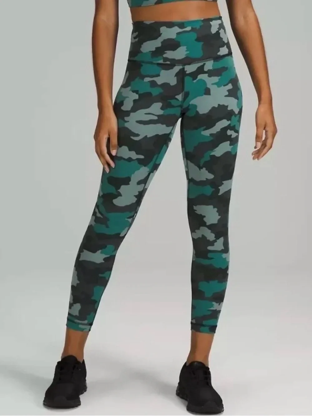 Lululemon Wunder Under Crop Leggings (camo print) Size 10
